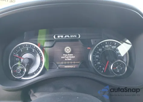 2020 Ram 1500 Big Horn 4X4 6'4 Box z USA, uszkodzony, nr VIN 1C6SRFMT2LN286714